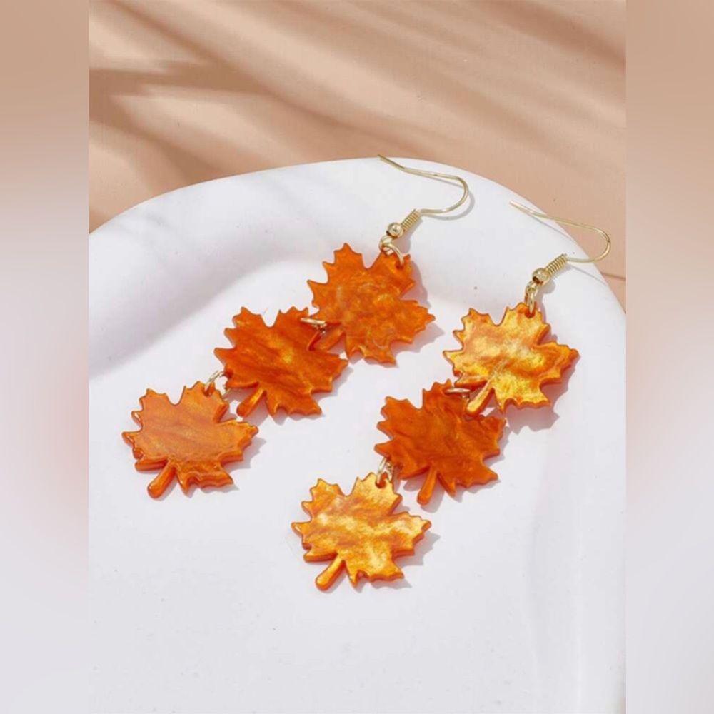 New Maple Leaf Dangle Earrings